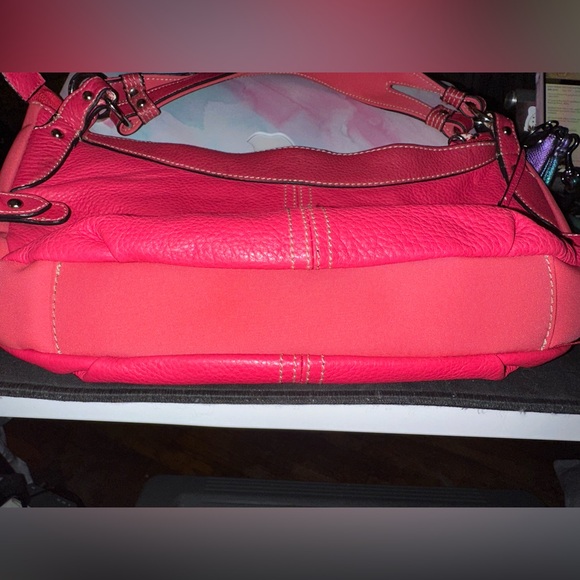 Hot pink Franco Sarto purse! Perfect for ☀️ spring and summer! ☀️ - Picture 12 of 16